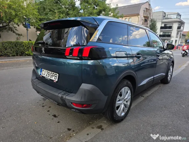 PEUGEOT 5008 , automat ,diesel, stare foarte buna .7 locuri. TVA INCLUS
