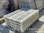 Stalpisori, balustri, popici, mosoare, din beton, model B4.