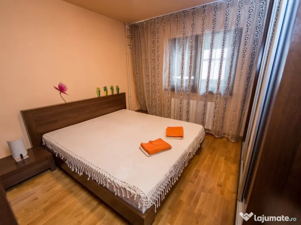 Decebal, Apartament 3 camere proaspat zugravit.