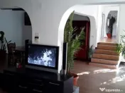 Proprietate cu 2 case zona Aradul Nou - ID : RH-6532 