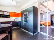 Apartament cu 3 camere de vânzare în zona Jiului 