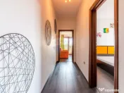 Apartament cu 3 camere de vânzare în zona Jiului 