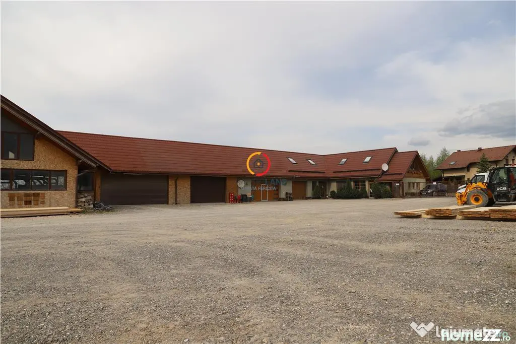 Constructii si teren intravilan18.000 mp - Brasov (Brasov)