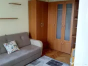 Apartament o camera decomandat 