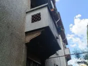 Dacia-Toamnei singur in curte 