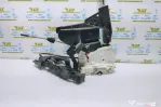 Broasca incuietoare usa dreapta spate 1697302235 Mercedes-Benz ML W164