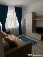 De inchiriat apartament o camera