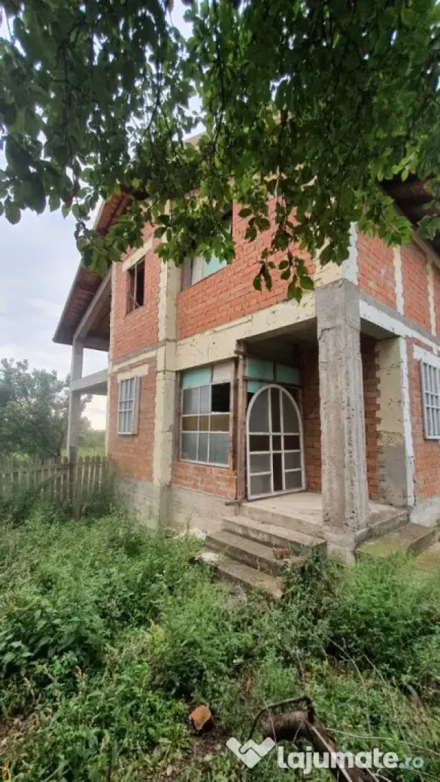 PAULESTI| Casă P+1,nefinisata |Priveliște superbă |100000