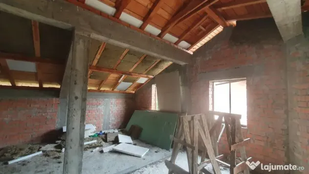 PAULESTI| Casă P+1,nefinisata |Priveliște superbă |100000