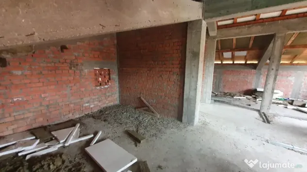 PAULESTI| Casă P+1,nefinisata |Priveliște superbă |100000