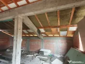 PAULESTI z.Cocosesti- zona buna, P+1E la rosu la 100000 eu 