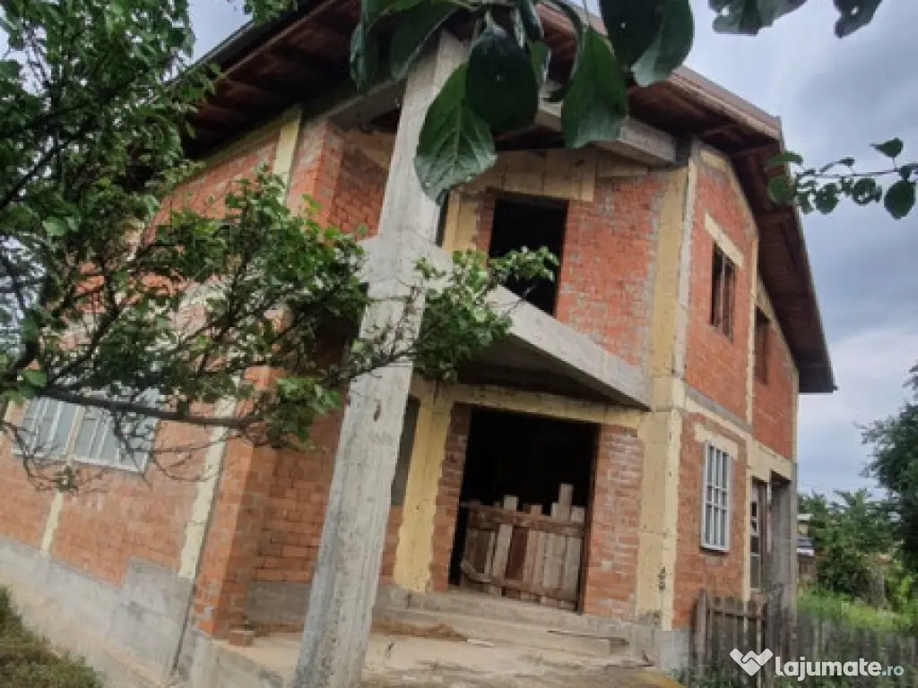 PAULESTI z.Cocosesti- zona buna, P+1E la rosu la 100000 eu