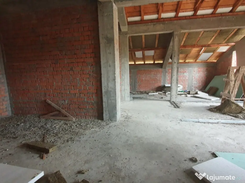 PAULESTI z.Cocosesti- zona buna, P+1E la rosu la 100000 eu