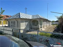 Casa batraneasca teren 1881 mp de in Sat Milcovul