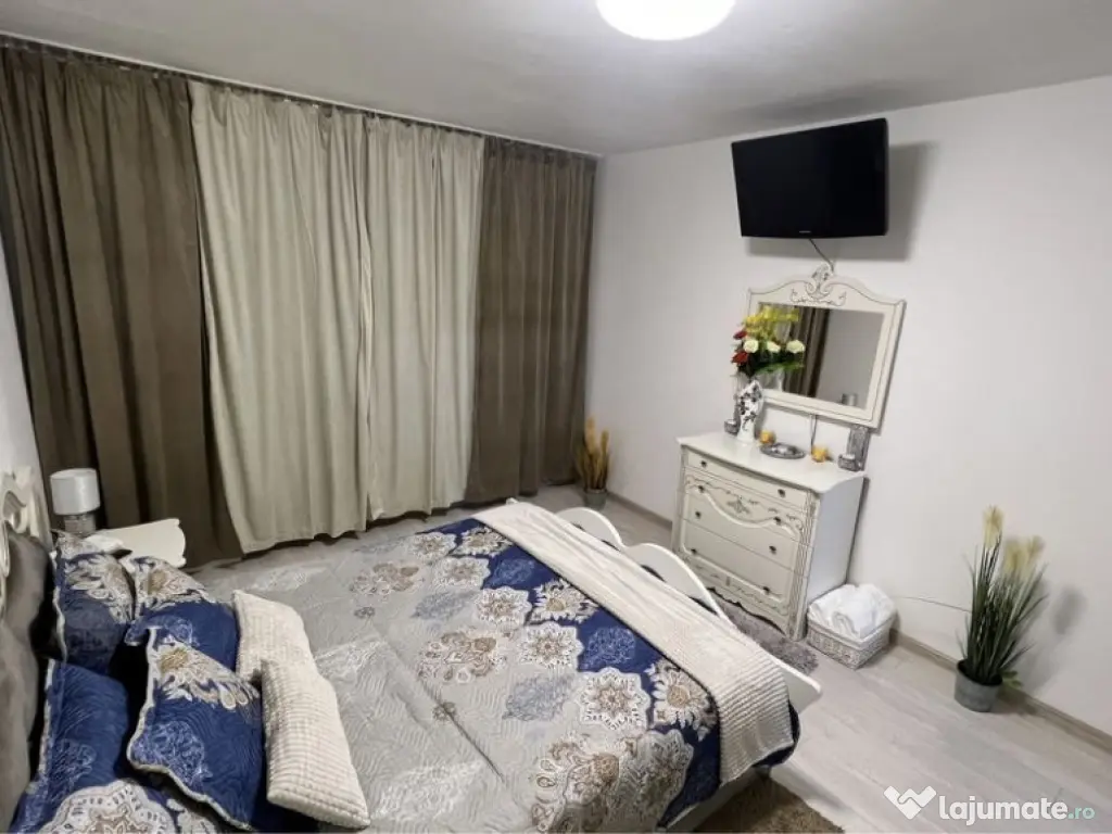 De inchiriat 2 camere Iulius Mall