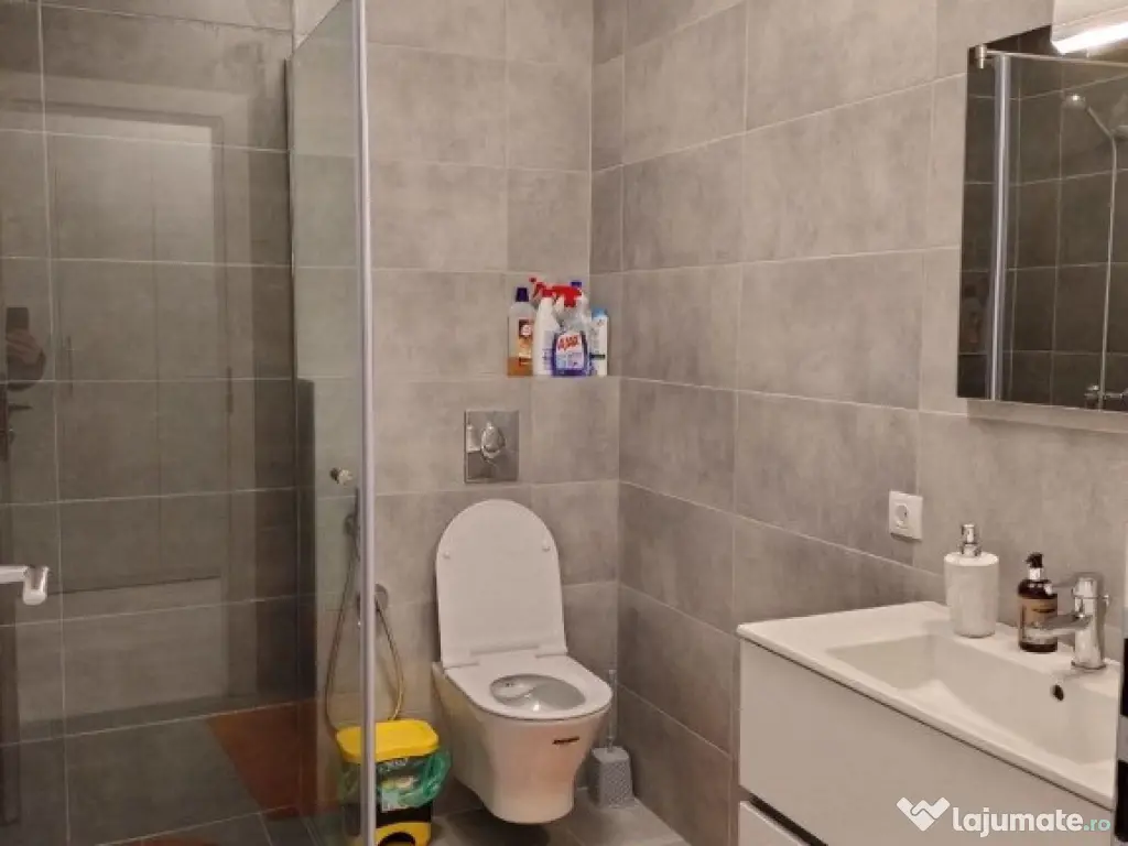 De inchiriat 2 camere Iulius Mall