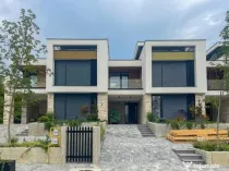 Ansamblu de case lux,120 mp, Iris