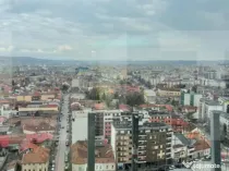 Apartament 2 camere, semidecomandat, etaj intermediar, Orien