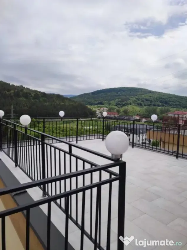 Penthouse cu priveliste, 4 camere 120 mp terasa 80 mp, ansam