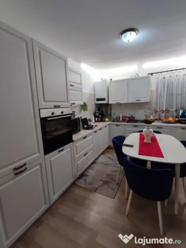 Penthouse cu priveliste, 4 camere 120 mp terasa 80 mp, ansam