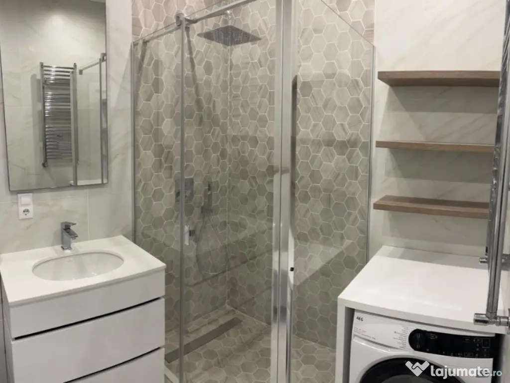 Inchiriez apartament cu 3 camere in Manastur