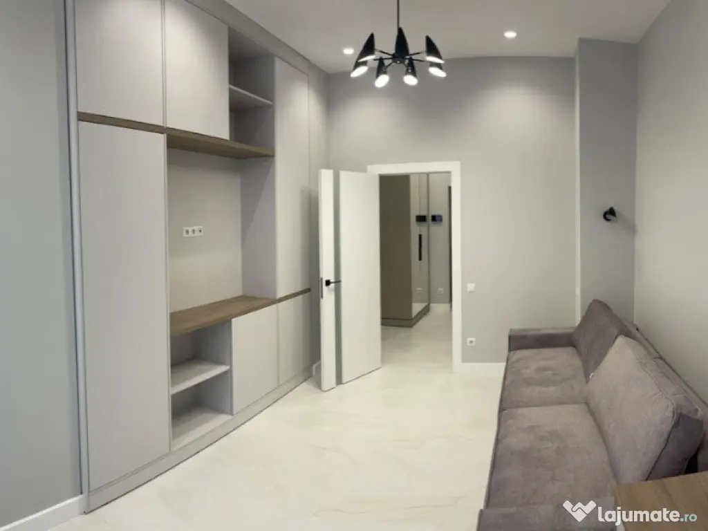 Inchiriez apartament cu 3 camere in Manastur