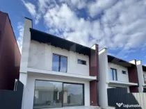 Case de vanzare , 120 mp utili ,foișor + beci,zona reziden