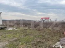 Teren pătrat 400 mp, toate utilitatile+autorizatie de const