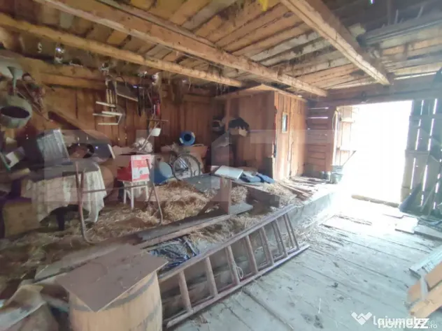 Casă individuala ,2500 mp teren, în Putna - Putna (Suceava)