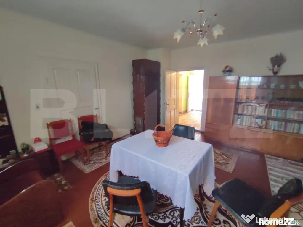 Casă individuala ,2500 mp teren, în Putna - Putna (Suceava)