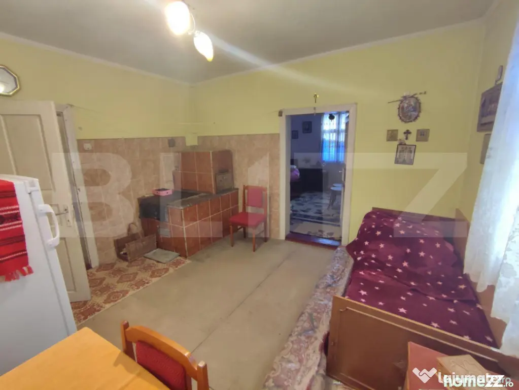 Casă individuala ,2500 mp teren, în Putna - Putna (Suceava)