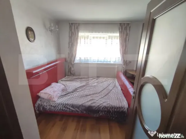 Ocazie! Doua case individuale în aceeasi curte în Radauti - Radauti (Suceava)