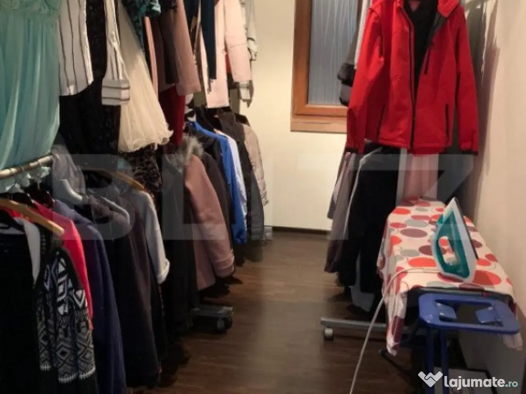 Casa individuala cu garaj, 200mp utili, teren 450mp, in Chis