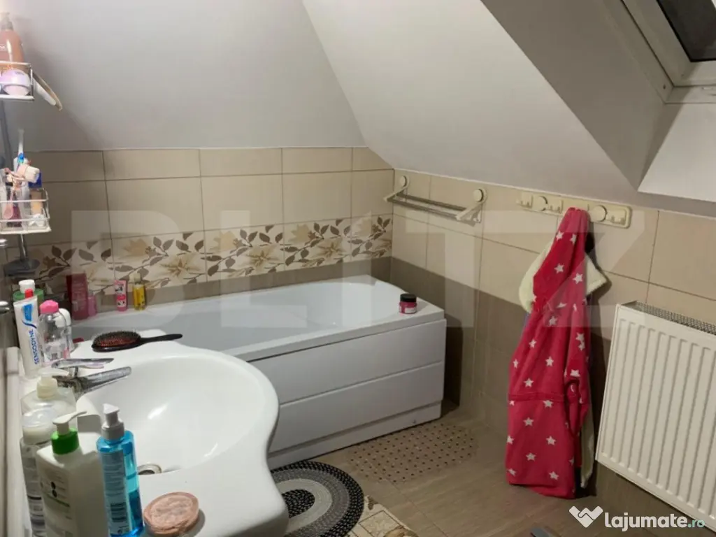 Casa individuala cu garaj, 200mp utili, teren 450mp, in Chis