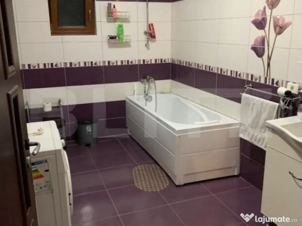 Casa individuala cu garaj, 200mp utili, teren 450mp, in Chis