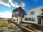 Casă cuplată P + E, 116 mp utili, teren 330 mp, zona Selgr
