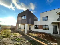 Casă cuplată P + E, 116 mp utili, teren 330 mp, zona Selgr