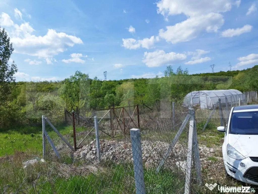 Teren 31 ari, zona linistita - Dej (Cluj)