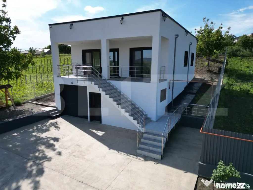 Casa 4 camere, 200 mp, 1050 mp teren, zona Ciurbesti - Iasi (Iasi)