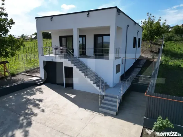 Casa 4 camere, 200 mp, 1050 mp teren, zona Ciurbesti - Iasi (Iasi)