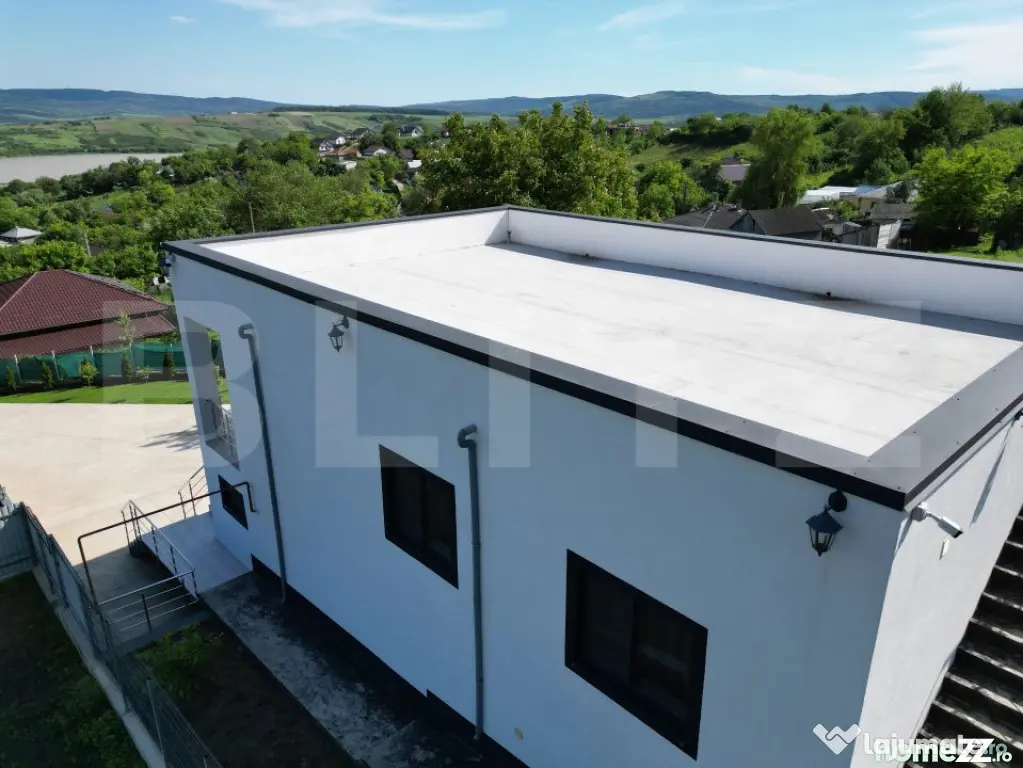 Casa 4 camere, 200 mp, 1050 mp teren, zona Ciurbesti - Iasi (Iasi)