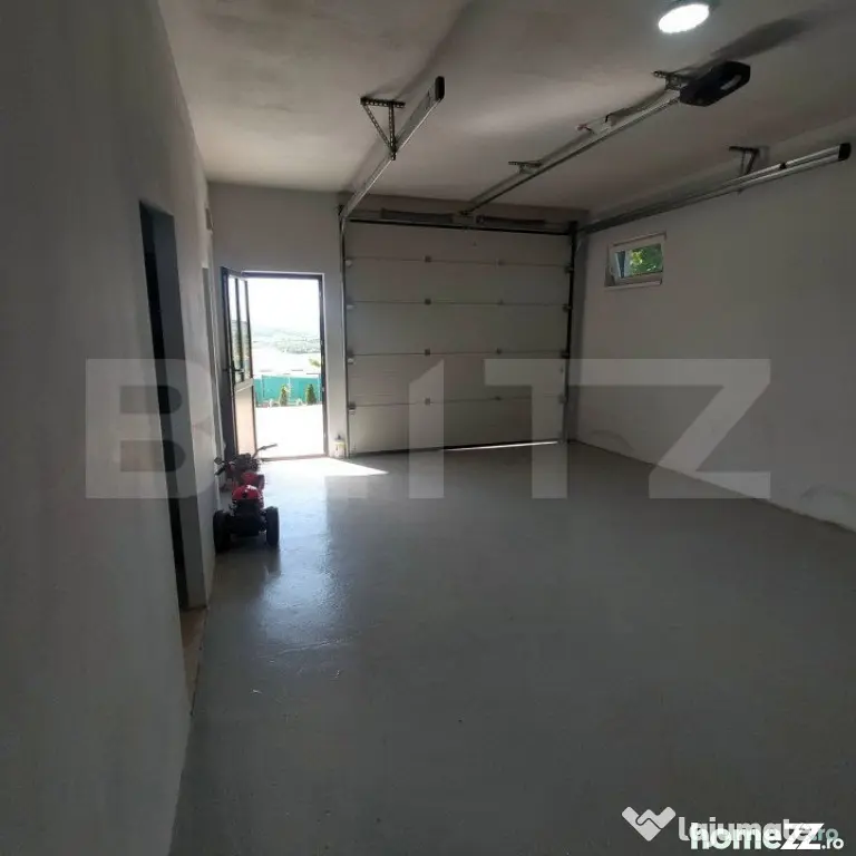 Casa 4 camere, 200 mp, 1050 mp teren, zona Ciurbesti - Iasi (Iasi)