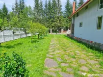 Casa cu o priveliste de vis, in inima naturii, com.Tarcau