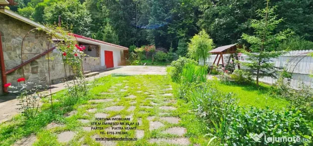 Casa cu o priveliste de vis, in inima naturii, com.Tarcau