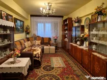 Apartament 4 camere decomandat, 2 bai, 80 mpu cu centrala,