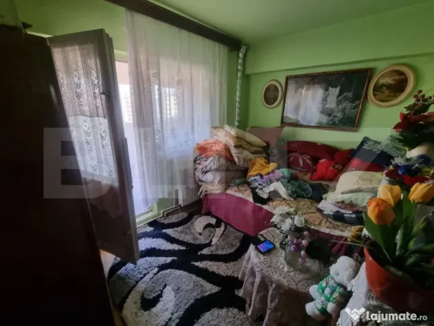 Apartament 4 camere decomandate, Cornitoiu zona Consul Profi