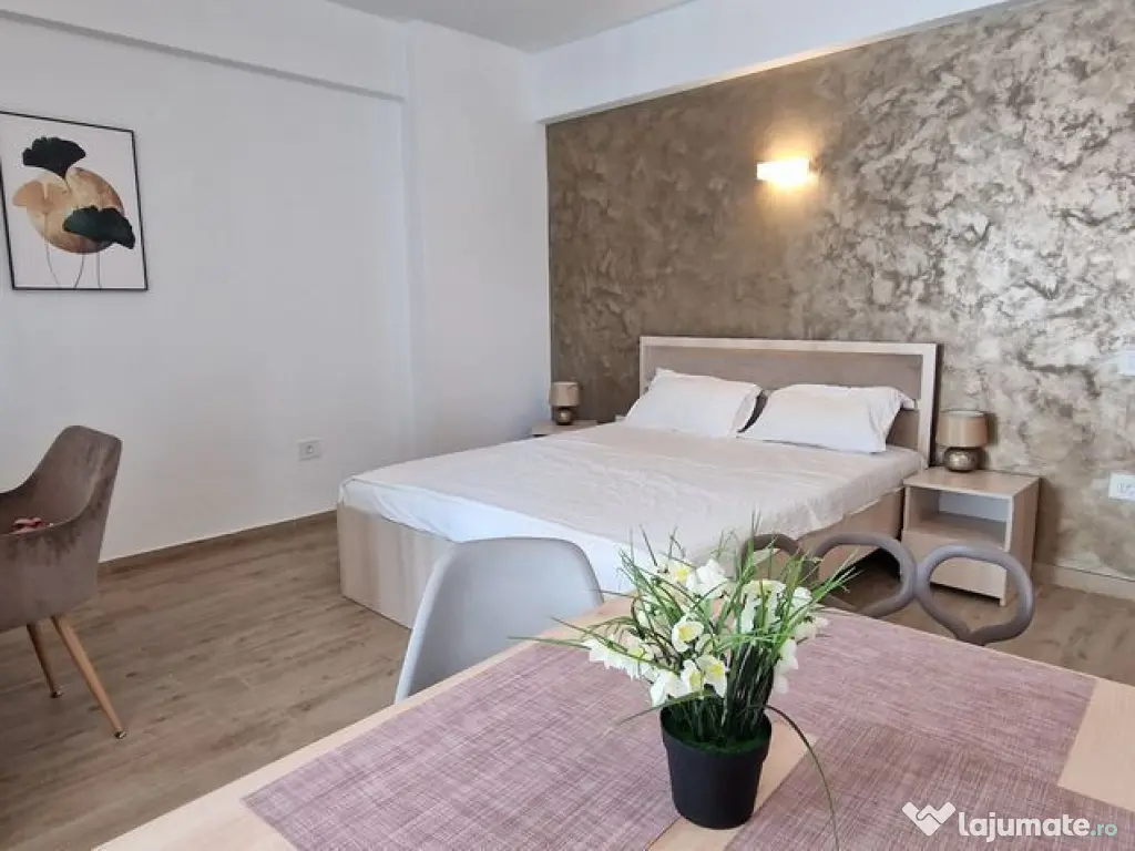 Mamaia Nord La 200ml de plaje, zona Lidl