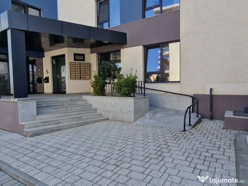 Mamaia Nord La 200ml de plaje, zona Lidl