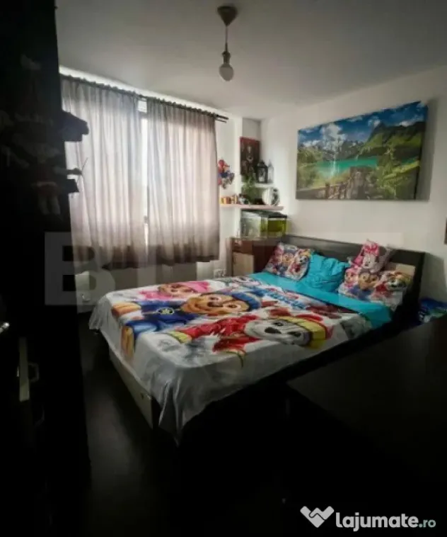 Apartament 4 camere, 100 mp, decomandat, cartier Burdujeni