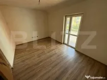 Apartament Tip Casă cu Scară interioară, Curte și Garaj